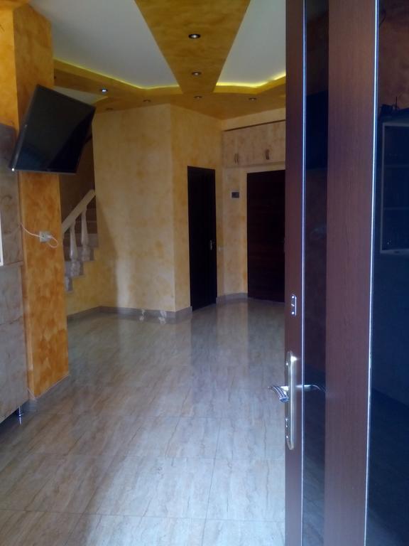 Manand Hotel エレバン エクステリア 写真