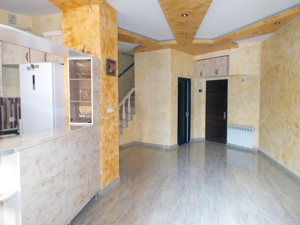 Manand Hotel エレバン エクステリア 写真