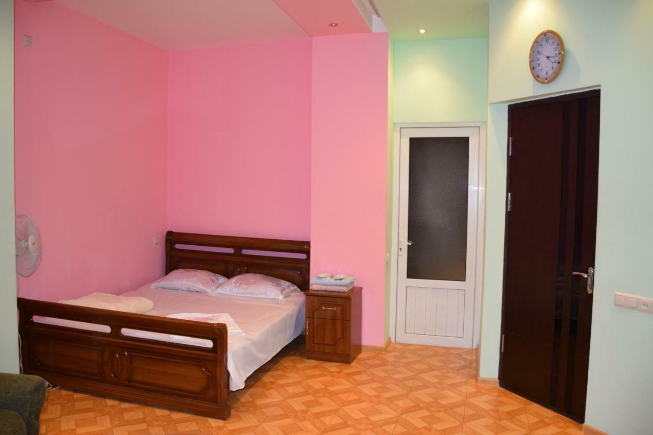 Manand Hotel エレバン エクステリア 写真